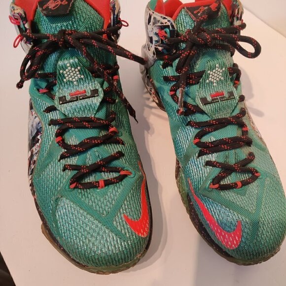 NIKE, Lebron 'Acron Ohio', Red, Green and Black 7077558-363 Sz 9.5 - Picture 6 of 7